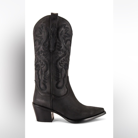 Jeffrey Campbell Shoes - Jeffrey Campbell dagget cowboy boots in black washed size 8